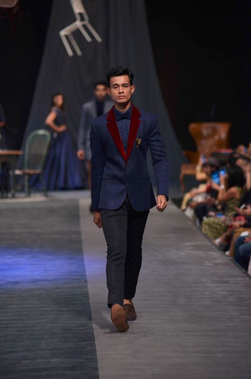 designer suits for men by manish malhotra