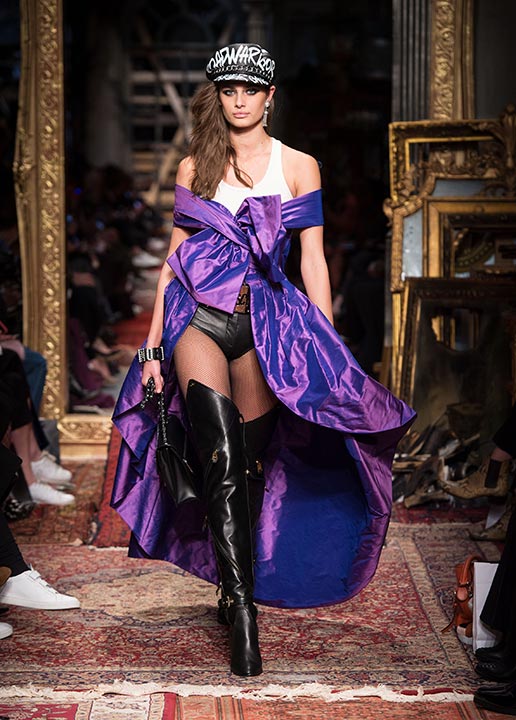 moschino-fall-2016-winter-2017-collection-latest-runway-fashion-show-dresses (4)-purple-knot-dress