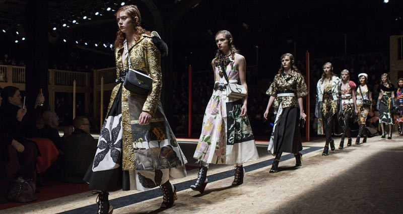 Prada Fall 2016 Winter 2017 Women's Fashion Show Review