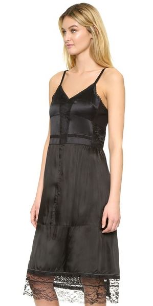 marc-jacobs-black-lace-slip-dress-ss16-collection-latest-summer-2016-fashion-trend