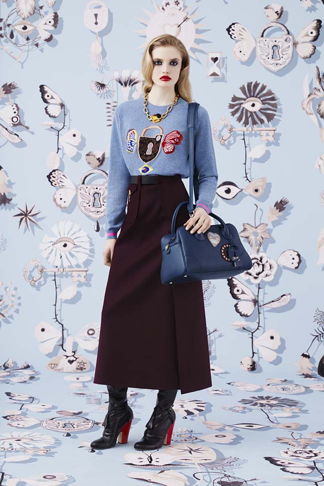 Schiaparelli_Fall-2016_winter-2017-outfit-look-collection-black (17)-blue-sweater-midi-skirt