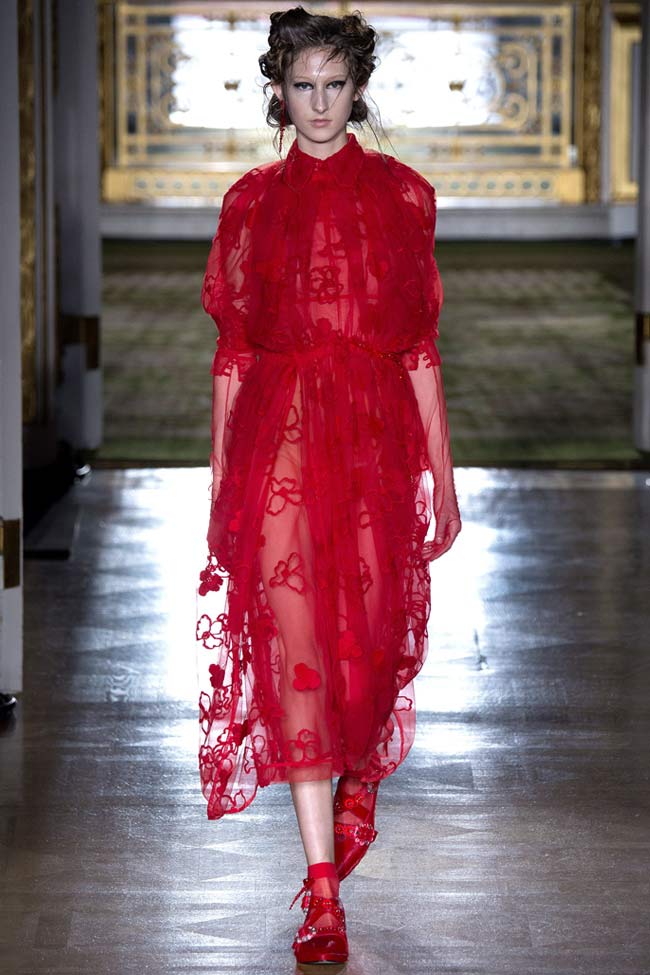 simone-rocha-red-outfit-dress-fw16-fall-winter-2016-latest-fashion-trends