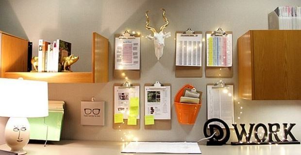 Workstation Decoration Themes - Cubicle Decorating Ideas With Classy Accent Interior Decorating Colors Cubicle Decor Office Work Office Decor Work Desk Decor / We love cheap, vintage pieces loaded with character.