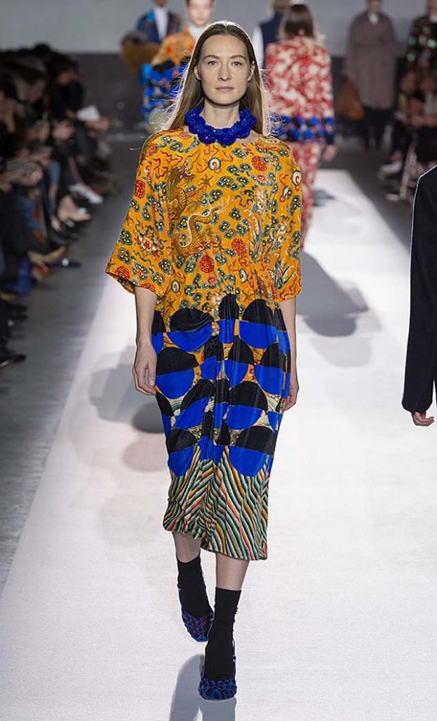 dries-van-noten-fw17-fall-winter-2017-collection-01 (30)-printed-dress-