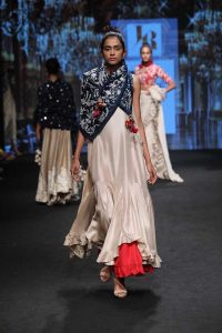 jayanti-reddy-lfw-2017-lakme-fashion-week-summer-resort-collection (4)