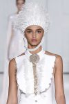 best-designer-ralph-and-russo-feather-hat-hair-accessory-fw17-18