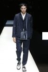 emporio-armani-spring-summer-2018-ss18-rtw (9)-leather-sling-bag
