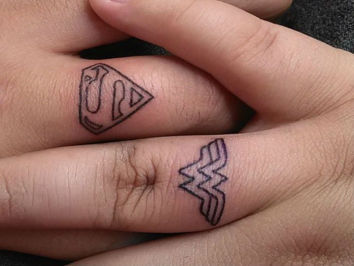 Semipermanent Tattoo King and Queen Crown Finger Tattoos  Etsy UK