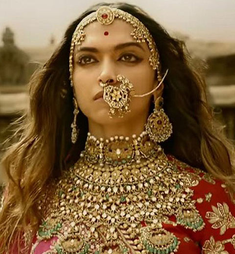 padmaavati-deepika-padukone-latest-wedding-hairstyles-trends-bollywood-indian-movies