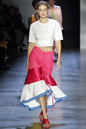 Prabal-Gurung-spring-summer-2019-nyfw-dress-2-gigi-hadid-white-crop-top